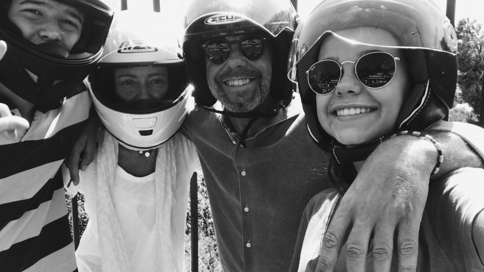 Tras paseo en moto